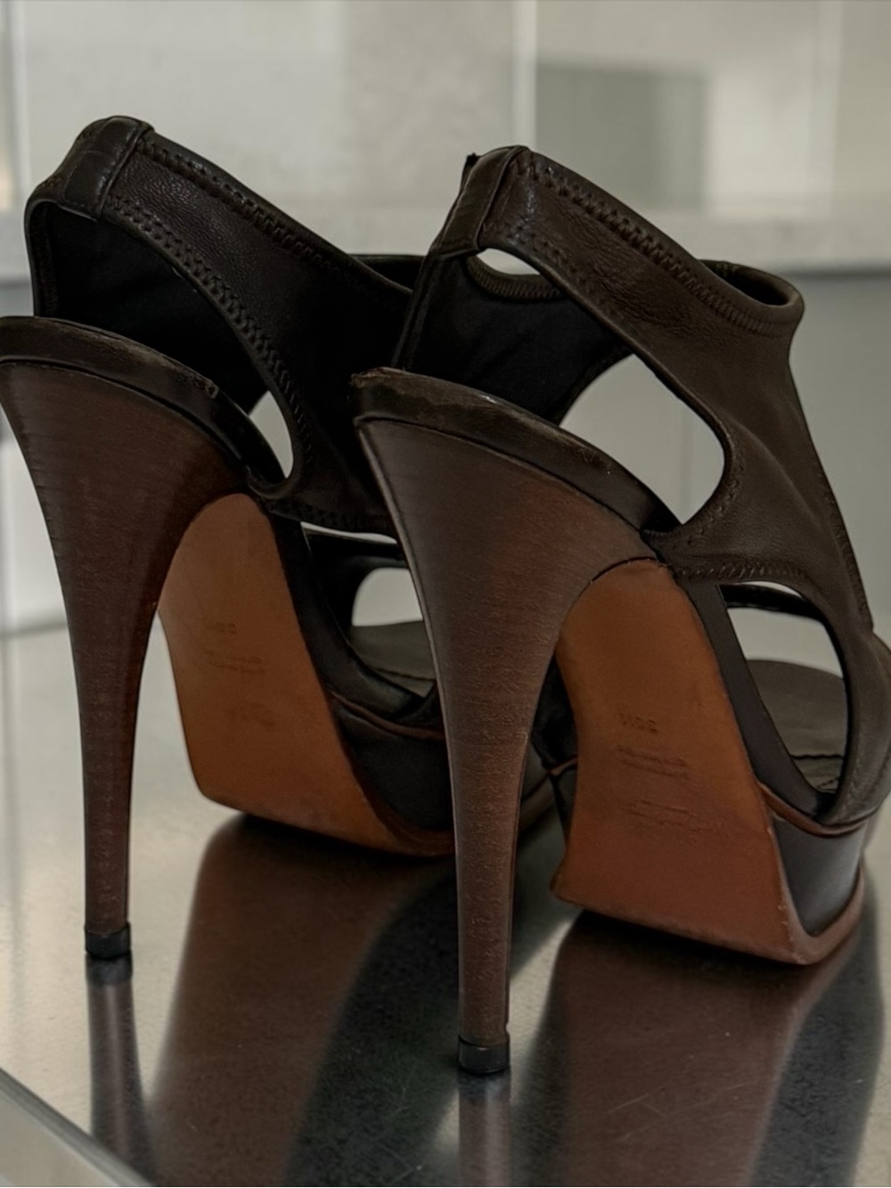 Authenticated Yves Saint Laurent Brown Leather Platform Stiletto Heels! Size 6.5 - Picture 6 of 13
